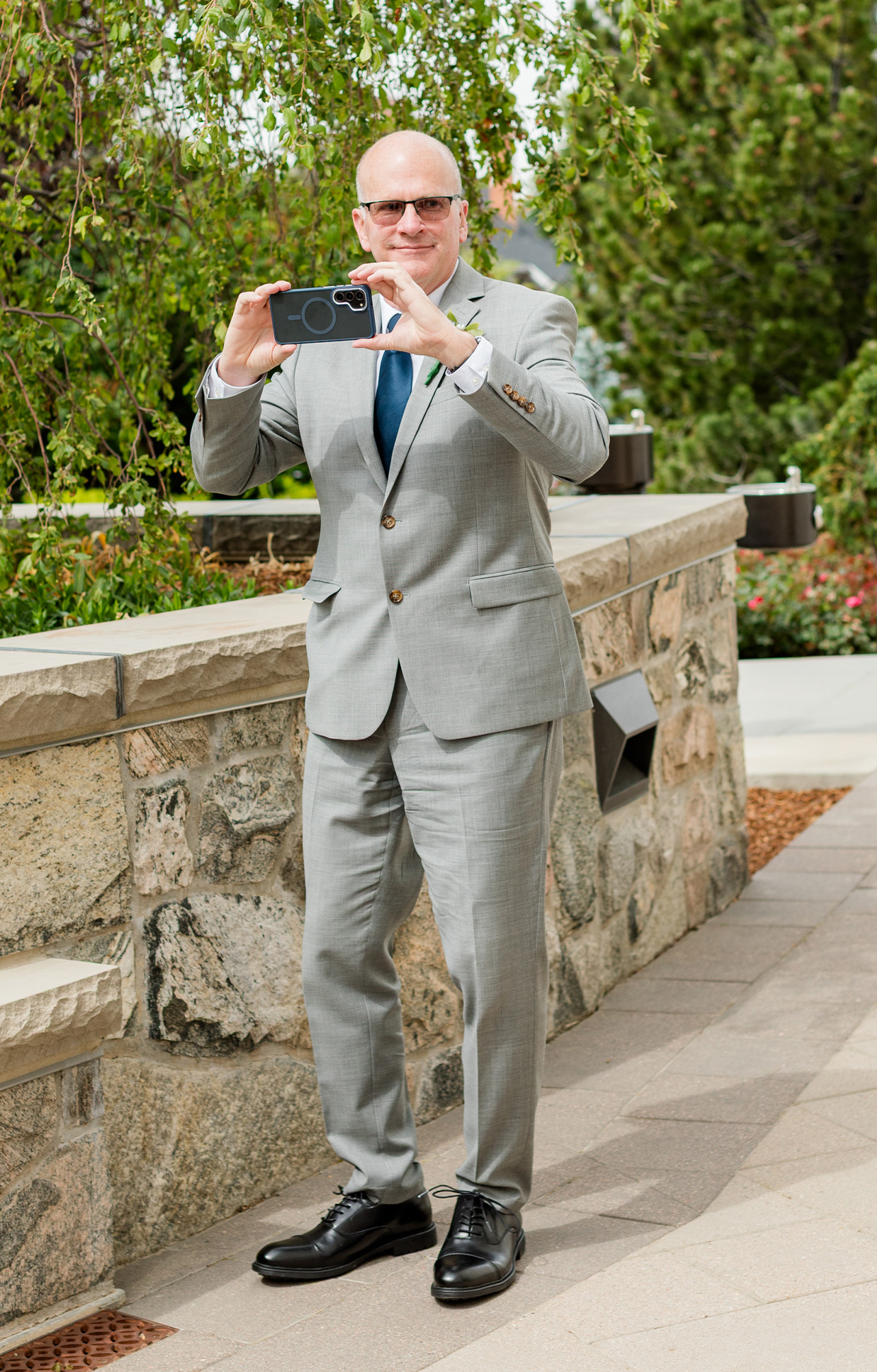 jonathan taking a photo